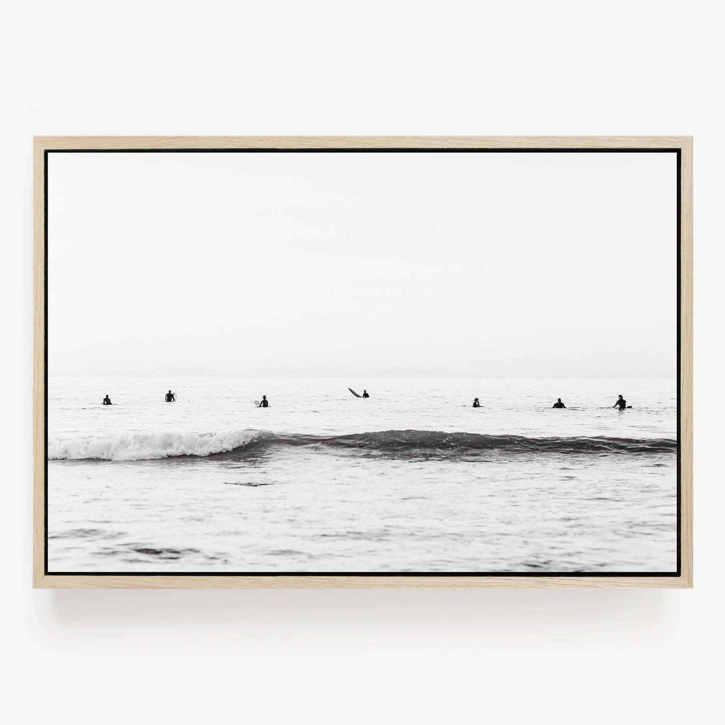 Surfline Monochrome