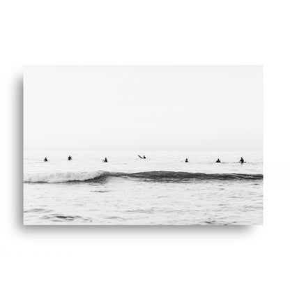 Surfline Monochrome